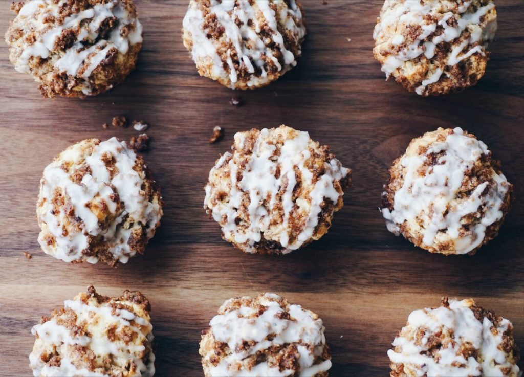 gluten free cinnamon roll muffins