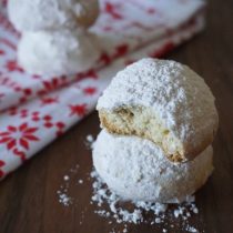 gluten free Kourambiedes - Greek Christmas Cookies